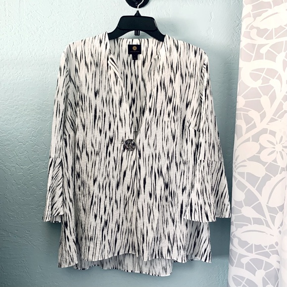 JM Collection Black & White Print Crinkle Texture Lightweight Jacket Size Large - Picture 5 of 12